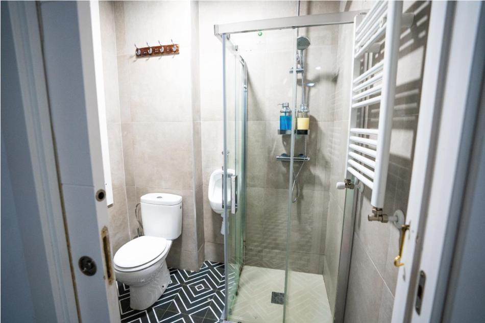 Off Beat Guesthouse - Self-Check-In - Sleep Conscious San Sebastian Bagian luar foto