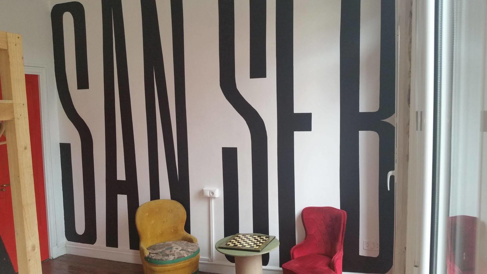 Off Beat Guesthouse - Self-Check-In - Sleep Conscious San Sebastian Bagian luar foto